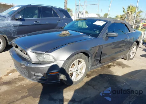 2013 Ford Mustang V6 z USA, uszkodzony, nr VIN 1ZVBP8EM6D5260150